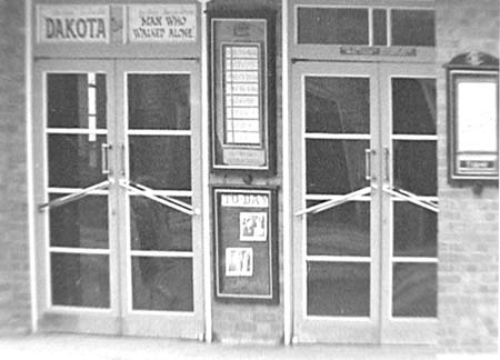 Zonita Cinema 1946 04