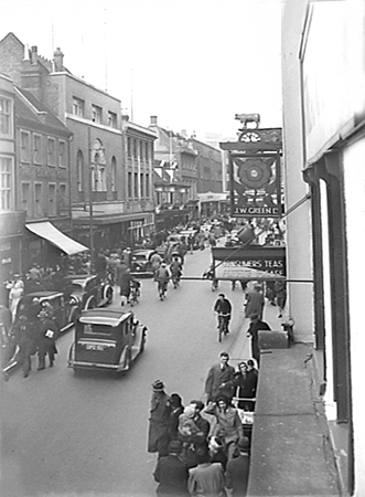 High Street 1945 07