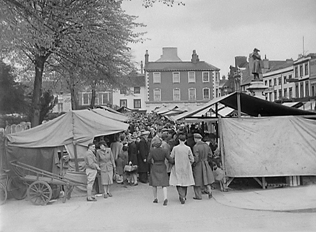 Market 1945 13