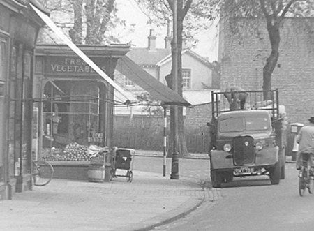 Kimbolton Road 1950 04