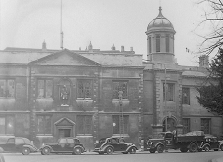 Town Hall 1950 01