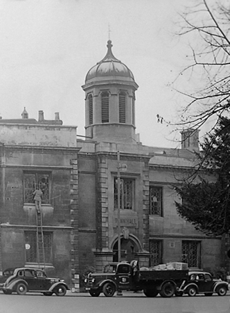 Town Hall 1950 04