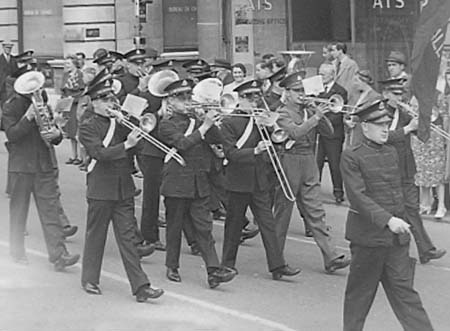 Farming Parade 01 1943