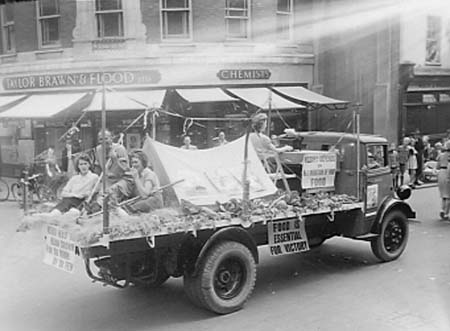 Farming Parade 19 1943