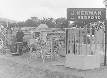 Newman Stand 03