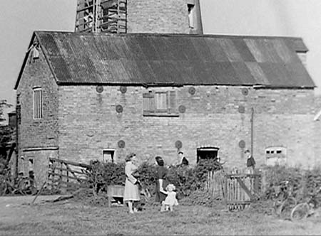 1948 Old Windmill 02