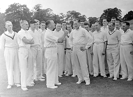 1954 Cricket Teams 01