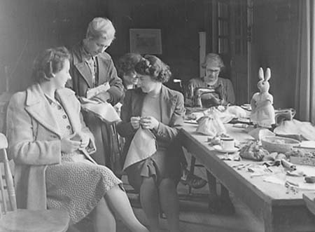 1945 Sewing Group 04