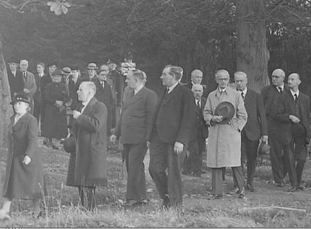 1946 VIP Funeral 08