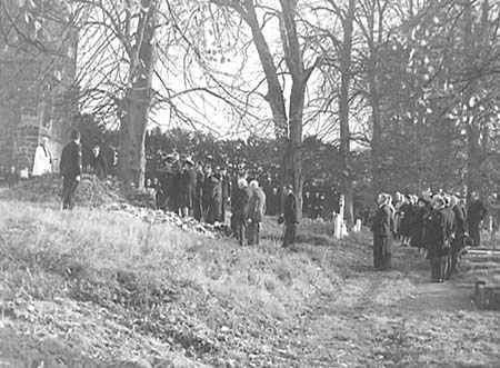 1946 VIP Funeral 10