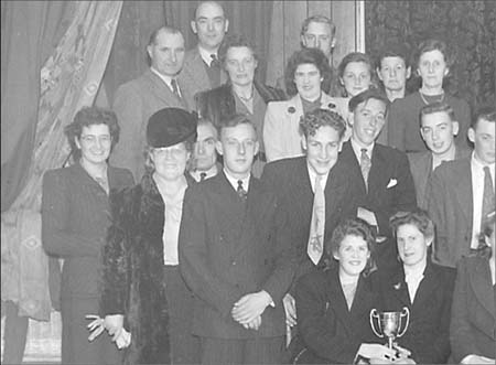 1948 Cricket Trophy 09