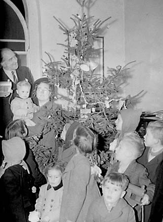 1949 Xmas Bazaar 05