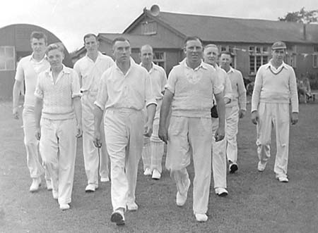 1954 Cricket Team 05