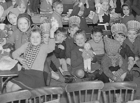 1941 Children 09