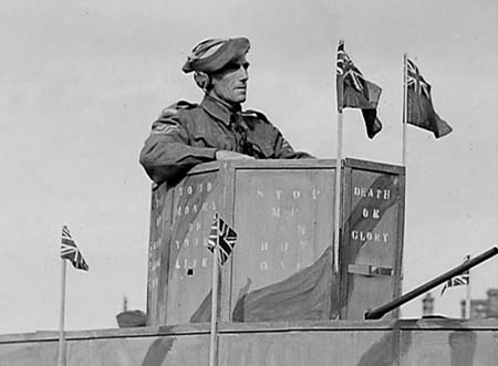 1944 Parade 04