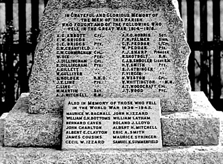 1947 War Memorial 03