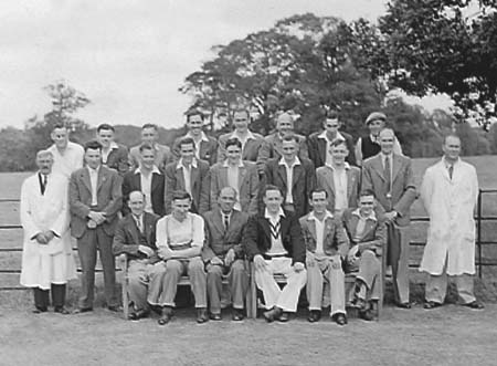 1942 Cricket Club 01