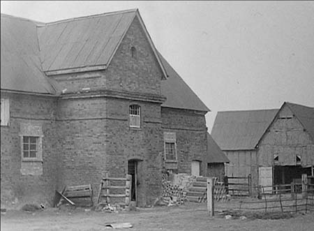 Old Barns 1950.04