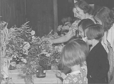 1942 WI Flower Show 06