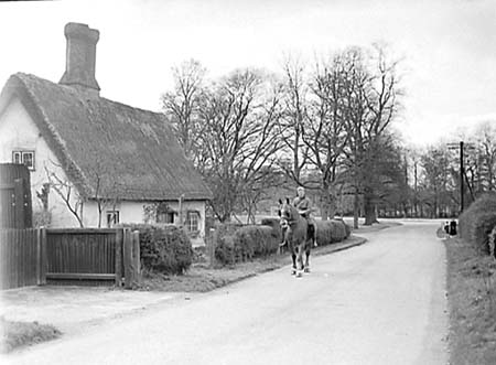 1945 Old Cottage 01