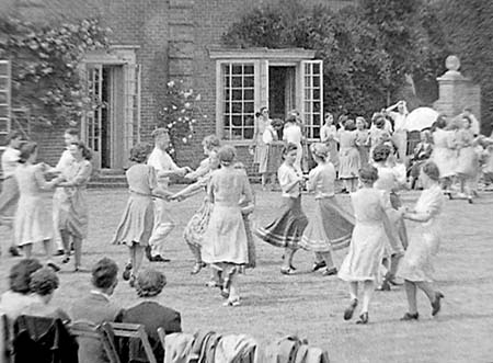 1947 Folk Dancing 08