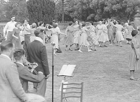 1950 Folk Dancing 08