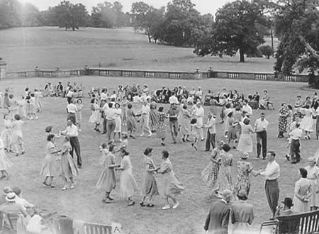 1950 Folk Dancing 12