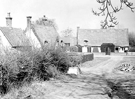 1950 Old Cottages 02