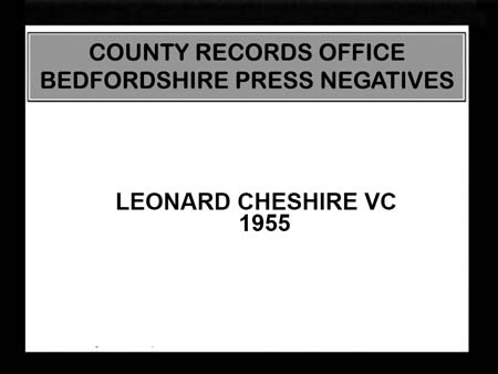 Leonard Cheshire VC 190011
