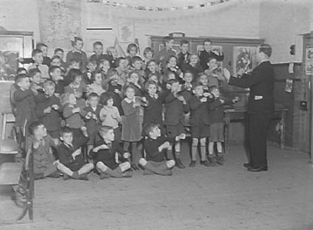 1940 School Party 01