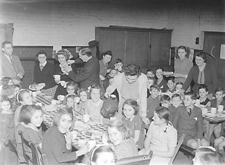 1945 Childrens Party 01