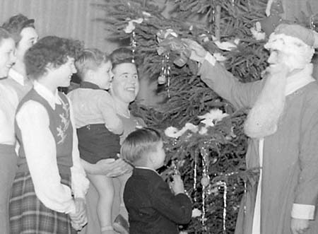 1949 Xmas Party 05