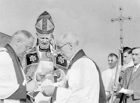 1947 Consecration 02