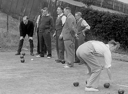 1945 Bowls 05