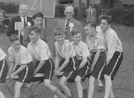 1945 School Sports 04