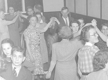 1946 Country Dance 04