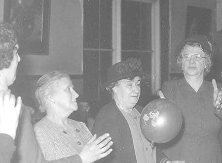 Sisterhood Party 1950 06