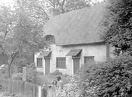 1949 Cottages 02