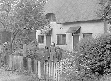 1949 Cottages 03