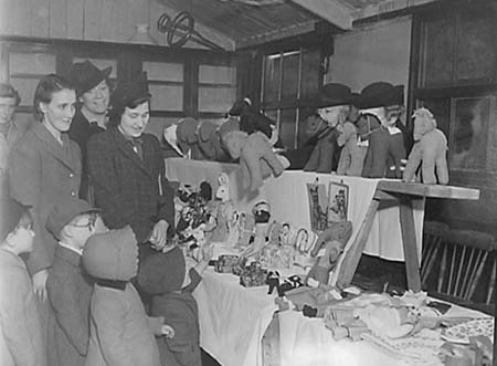 1943 Xmas Bazaar 07
