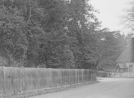 1949 Park Fence 04