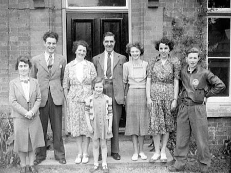 Lever Family 1948.3334