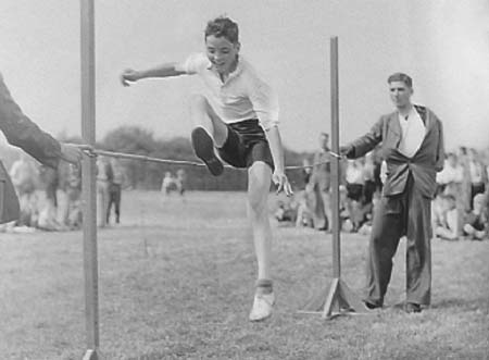 1942 School Sports 15