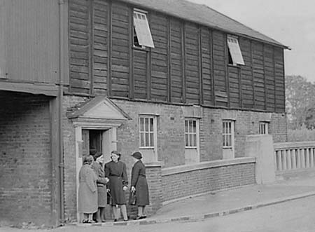 1946 Conservative Club 02