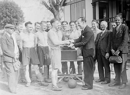 1948 Football Cup 01