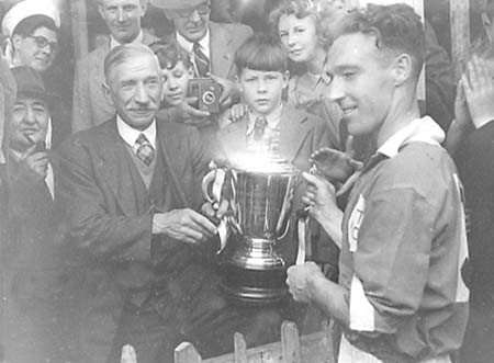 1949 Football Cup 05