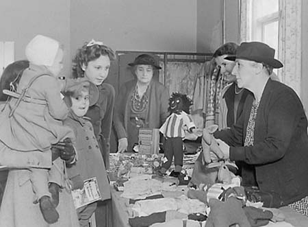 1943 Xmas Bazaar 05