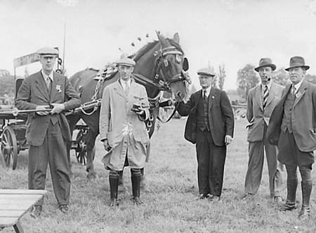 1944 Horse Show 25