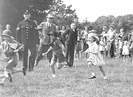 1944 Sports Day 06