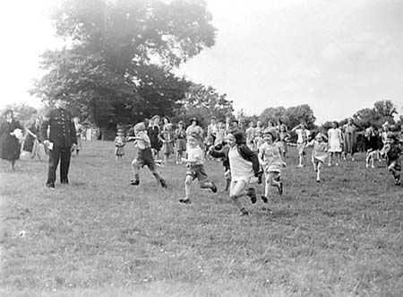 1944 Sports Day 08